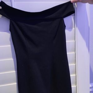 black off the shoulder body con dress